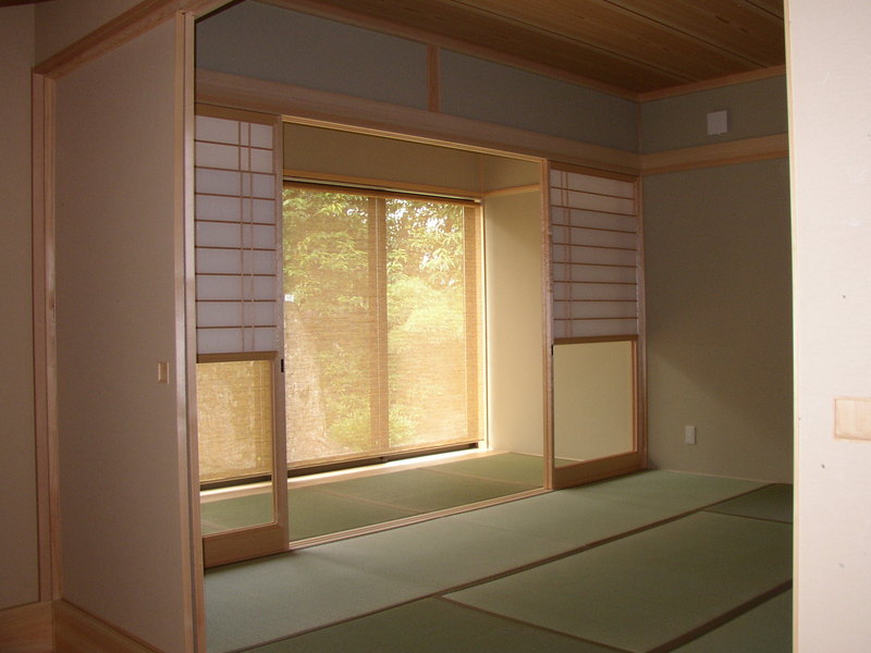 縁側にも畳を使用。畳はすべて熊本県八代産いぐさ使用。
